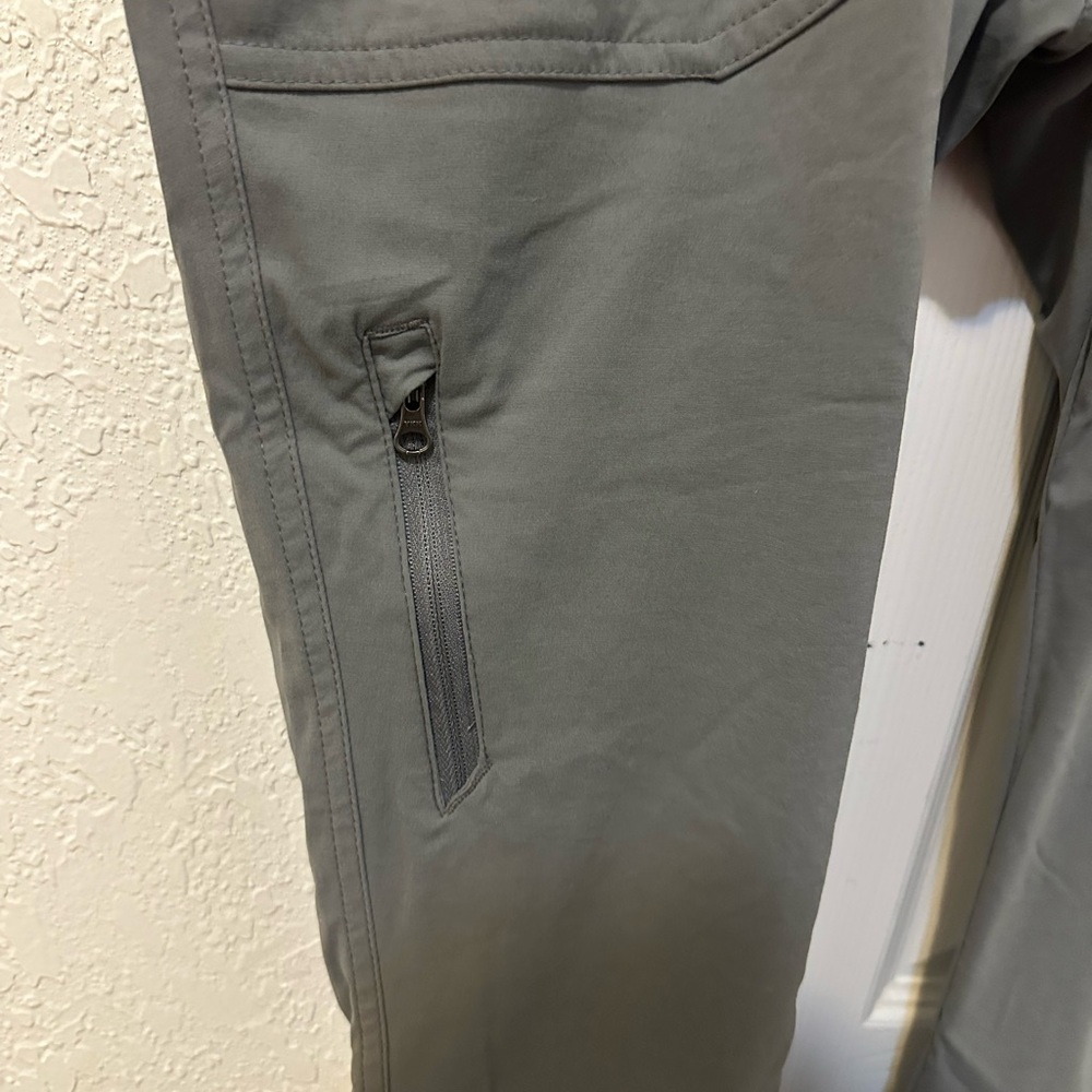 NWT Columbia women’s capri Pants in Gray - Picture 7 of 8
